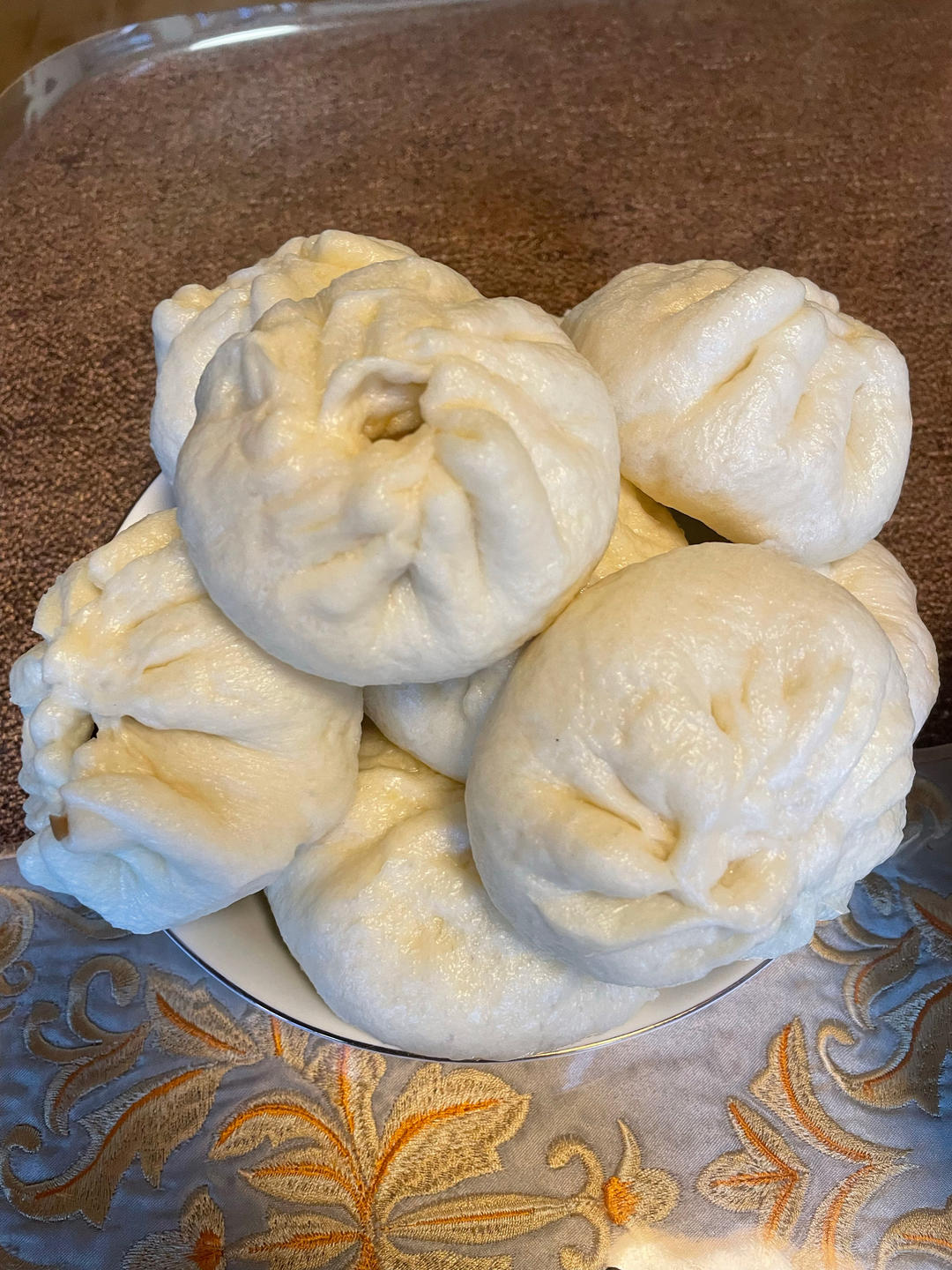 松软多汁的肉包子