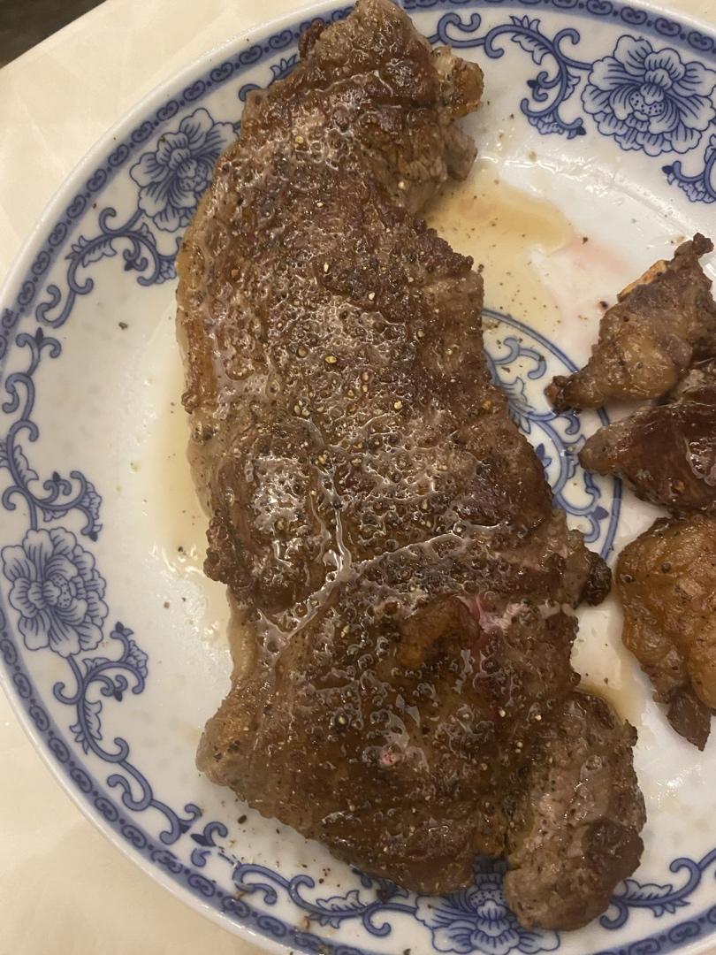 好吃到哭的煎牛排