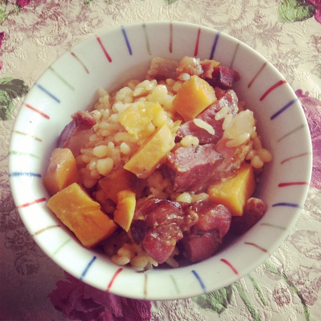 韩式香肠土豆焖饭