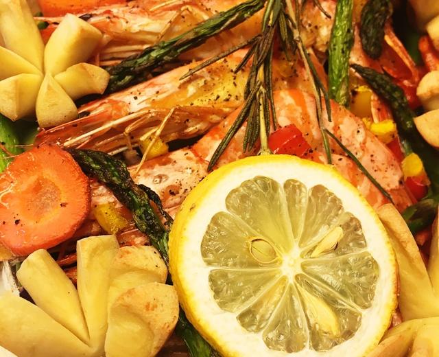 五彩蔬菜烤虾的做法
