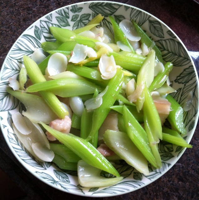 百合西芹