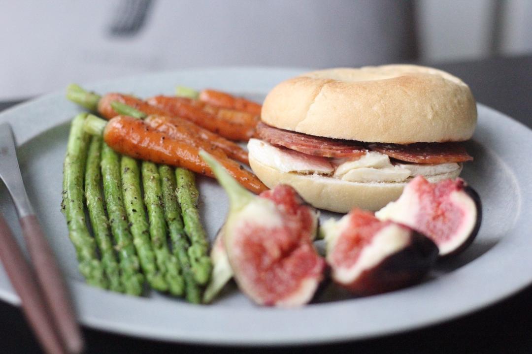 三大人的早餐时间