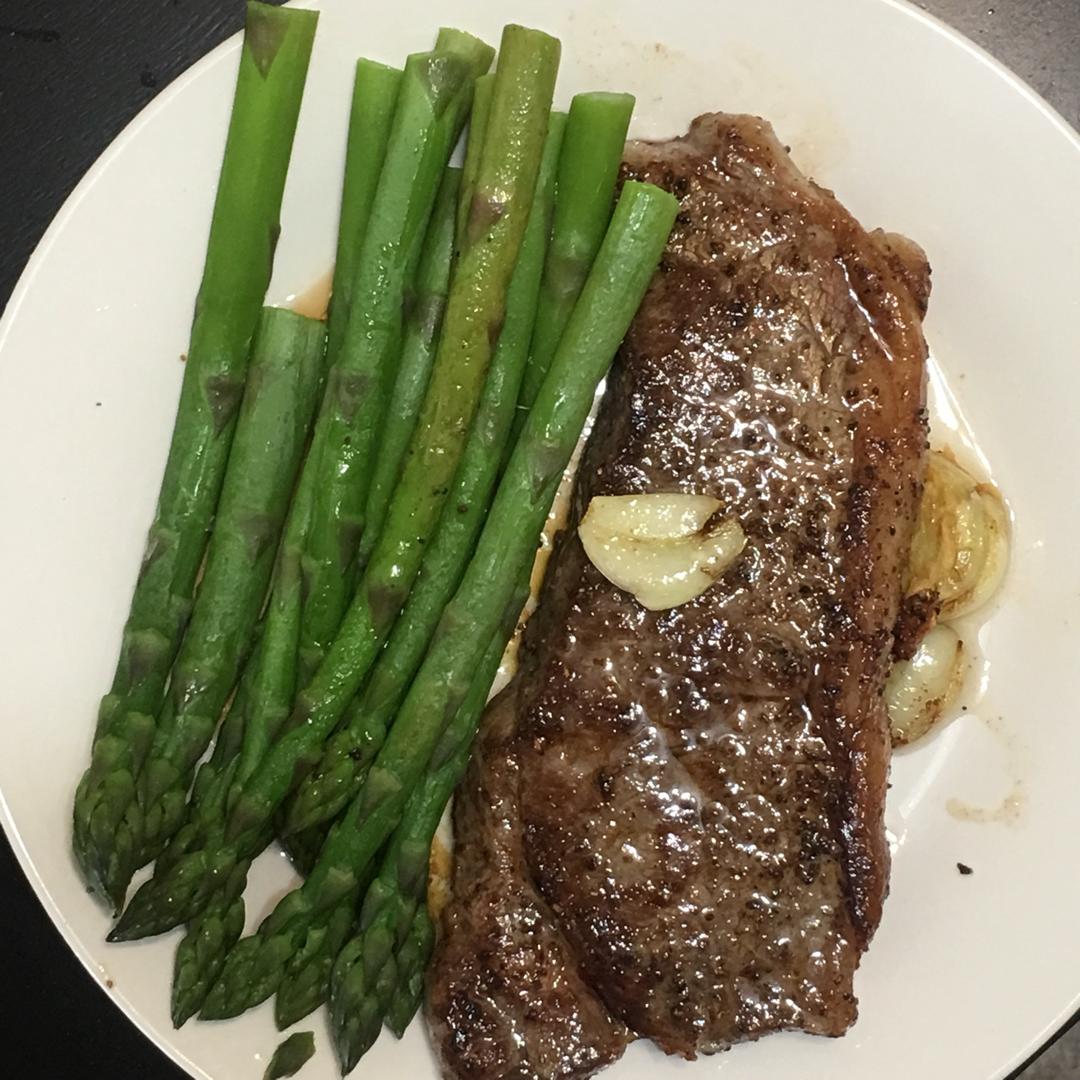 好吃到哭的煎牛排