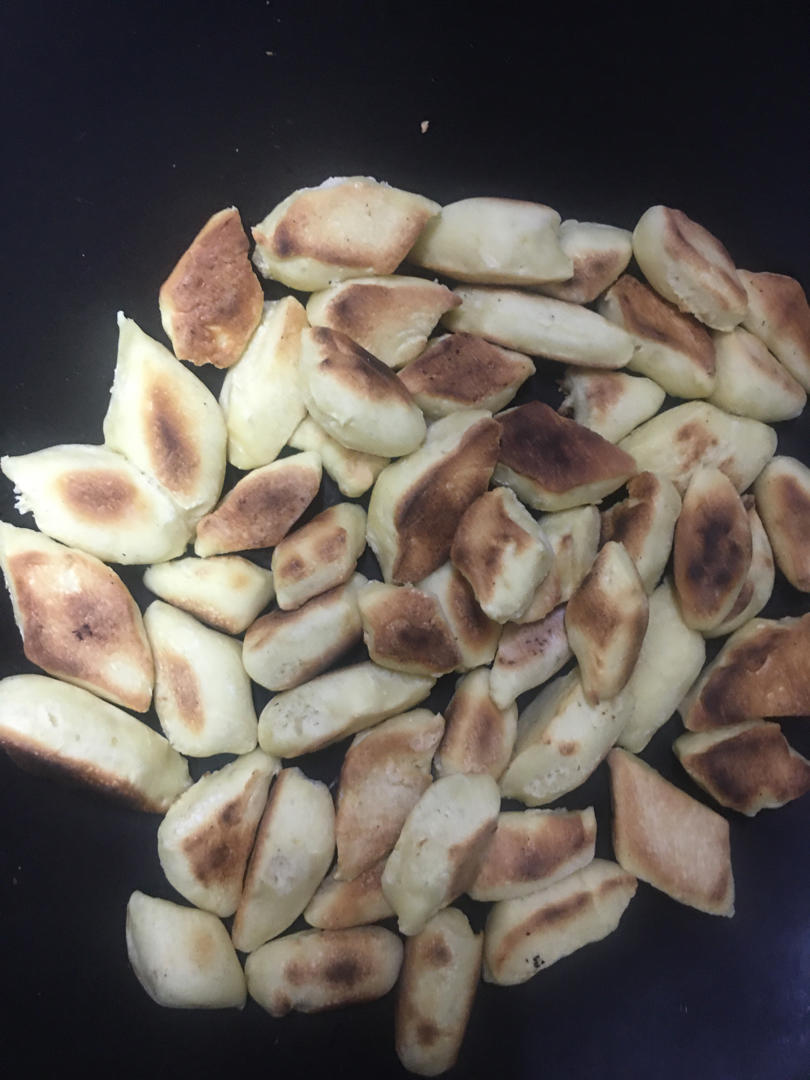 三个鸡蛋一碗面就能做出的小零食 哄娃神器 孩子一口一个喜欢的停不下来 附细节视频详解