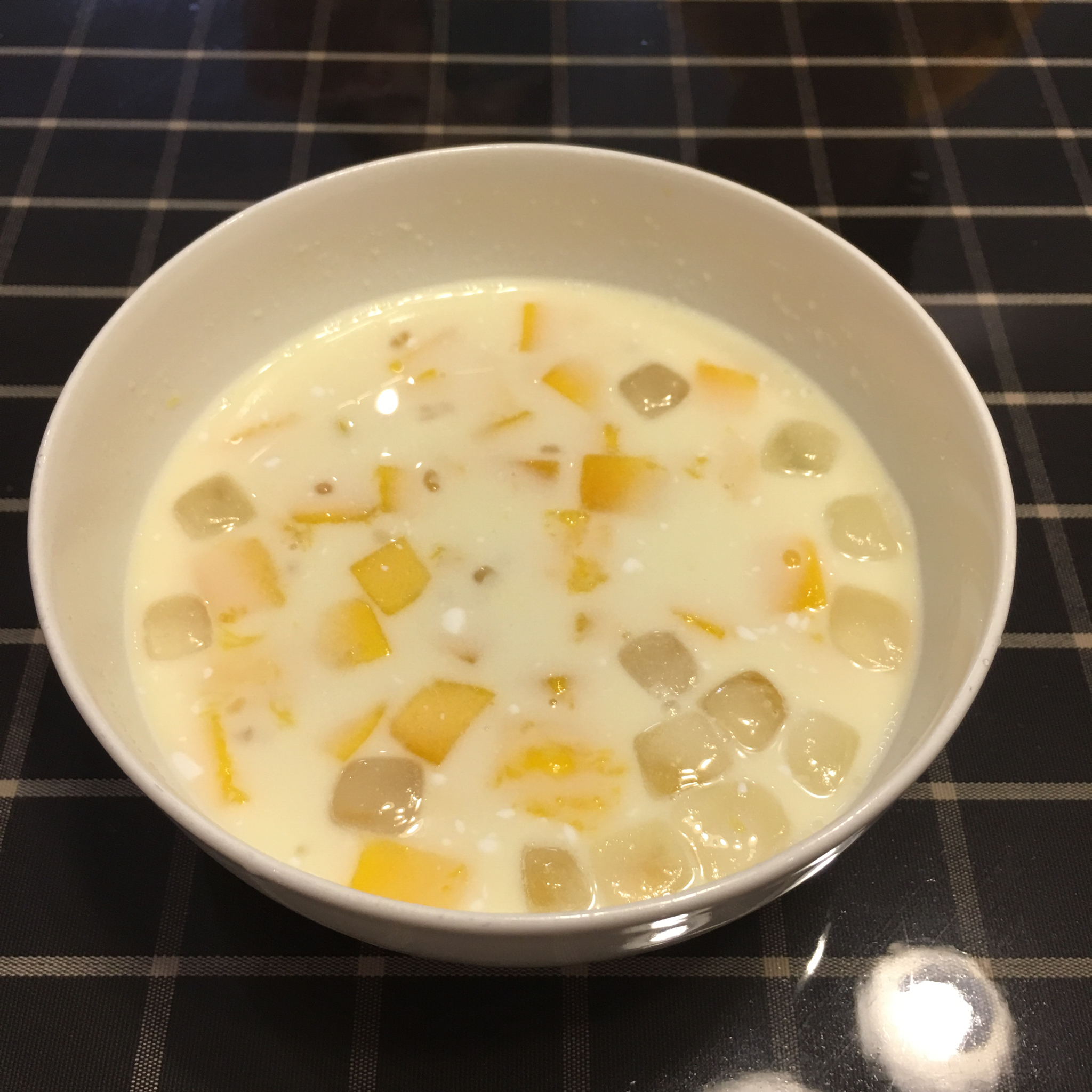 芒果椰汁西米露