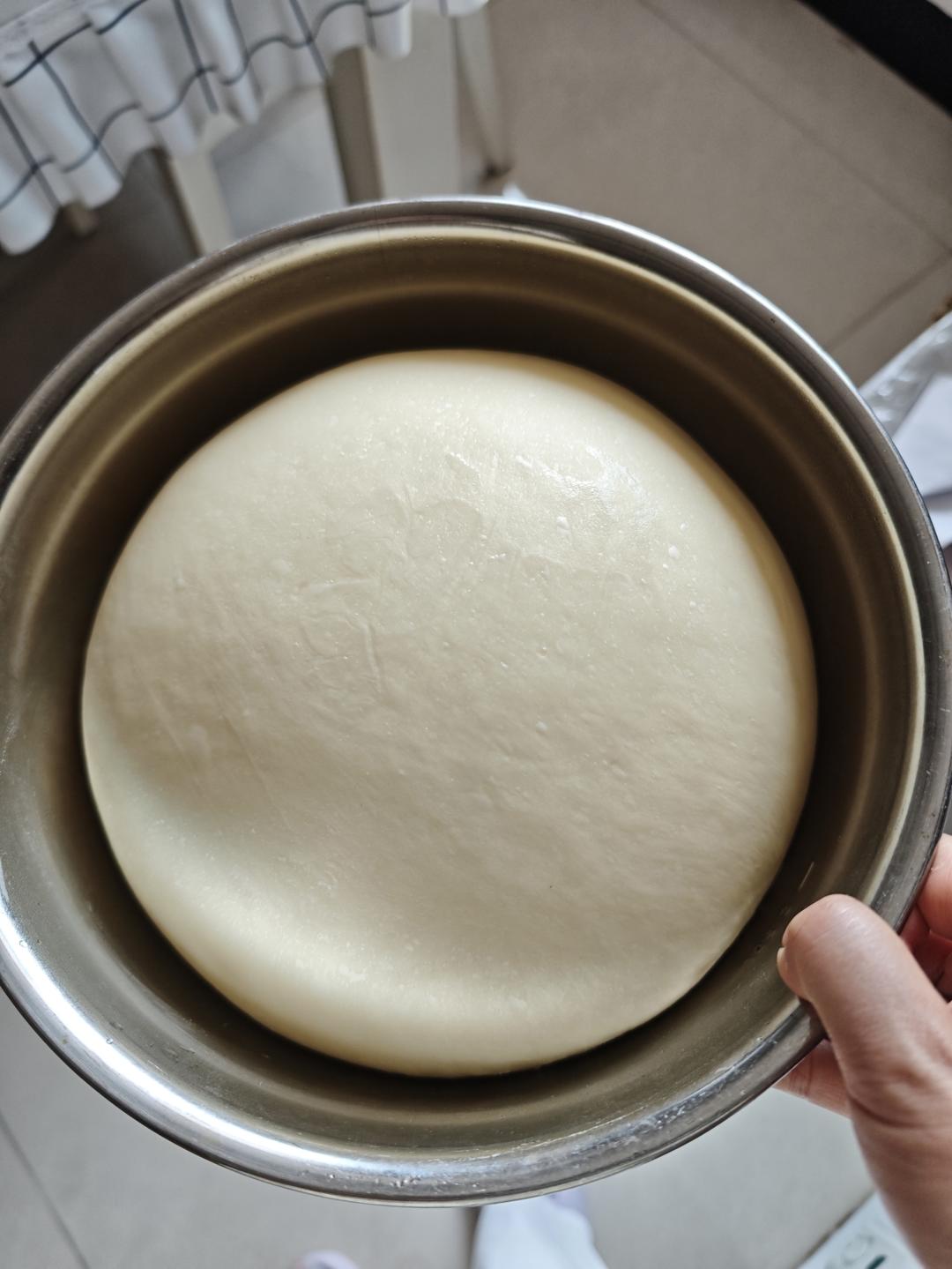 豆沙毛毛虫面包