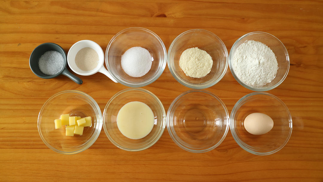 纯奶手撕吐司的做法 步骤1