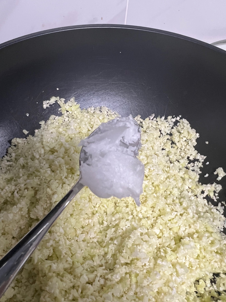 咖喱绝配 菜花米的做法 步骤3