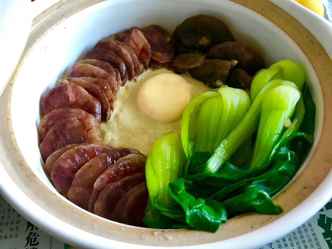香肠煲仔饭