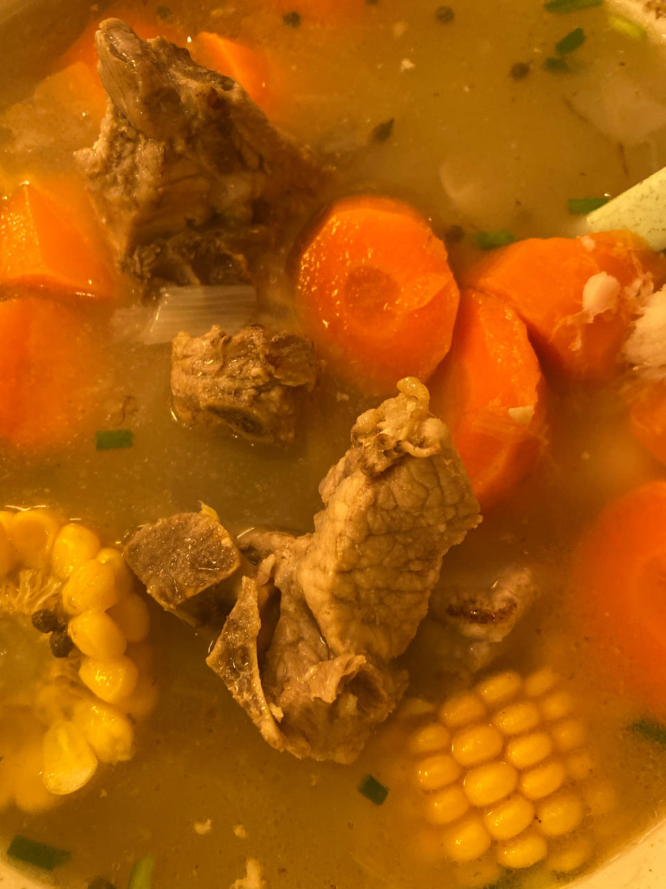 连吃三碗的玉米山药排骨汤