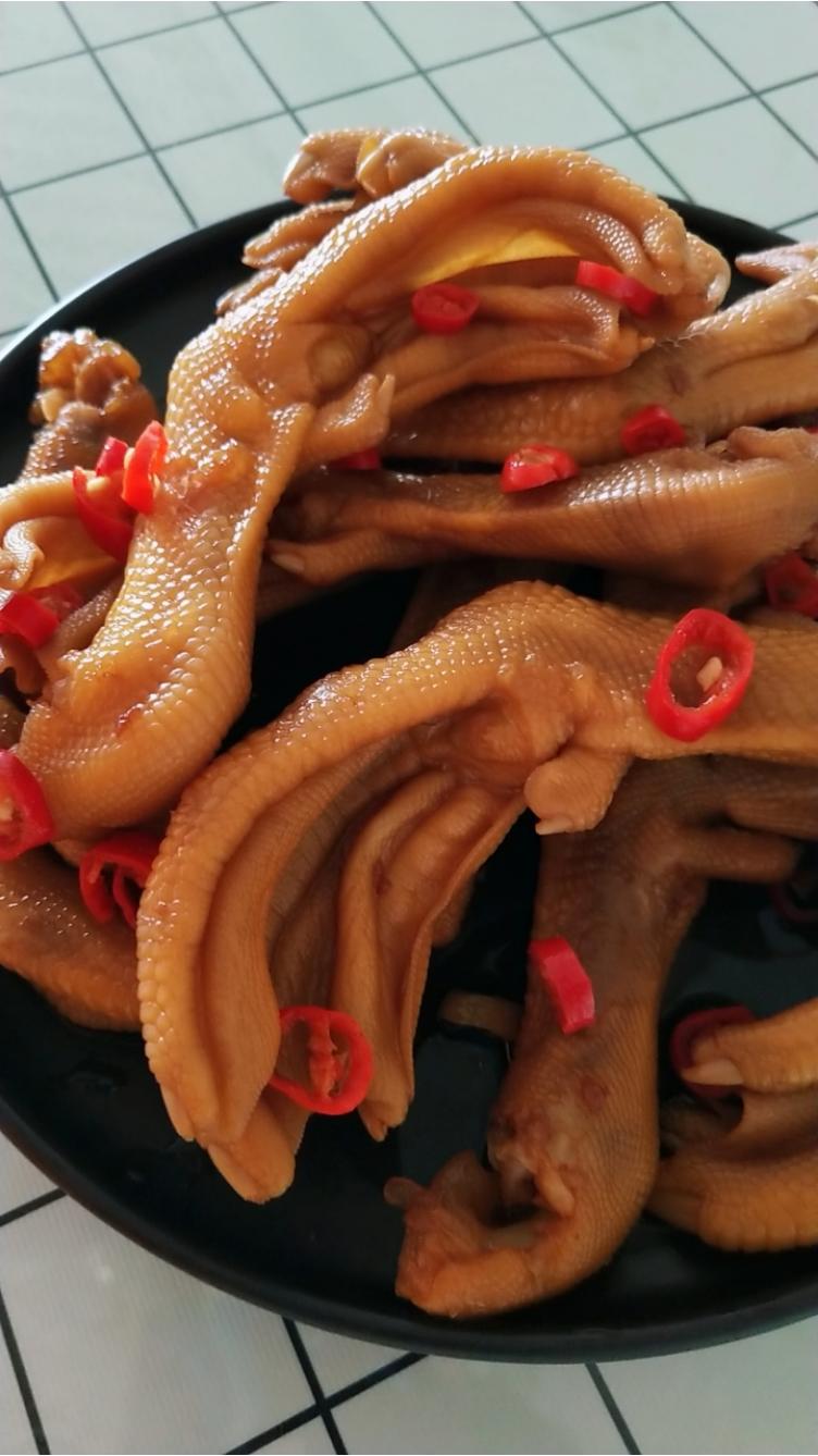 泡鸭爪