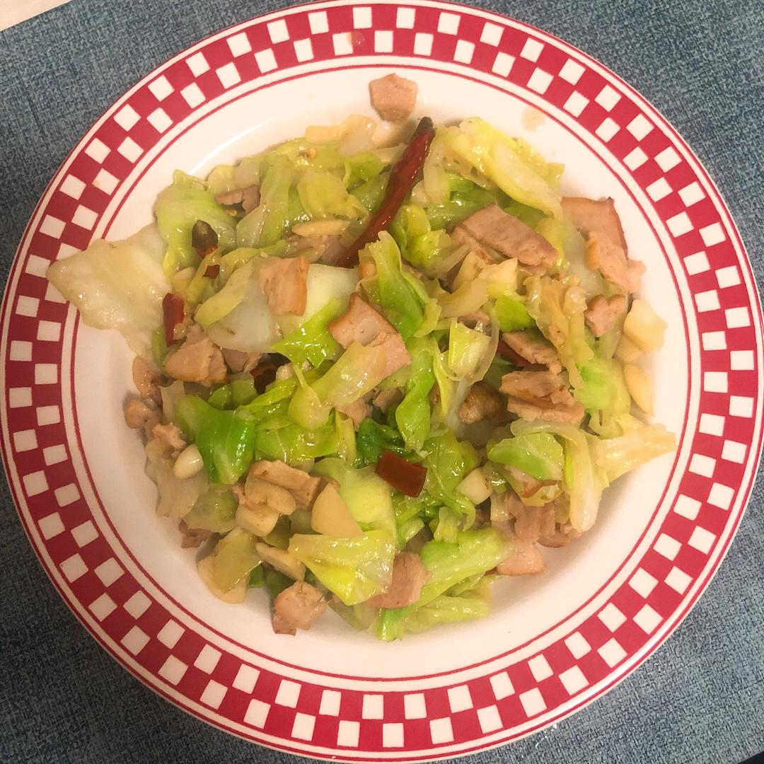 干锅培根手撕包菜