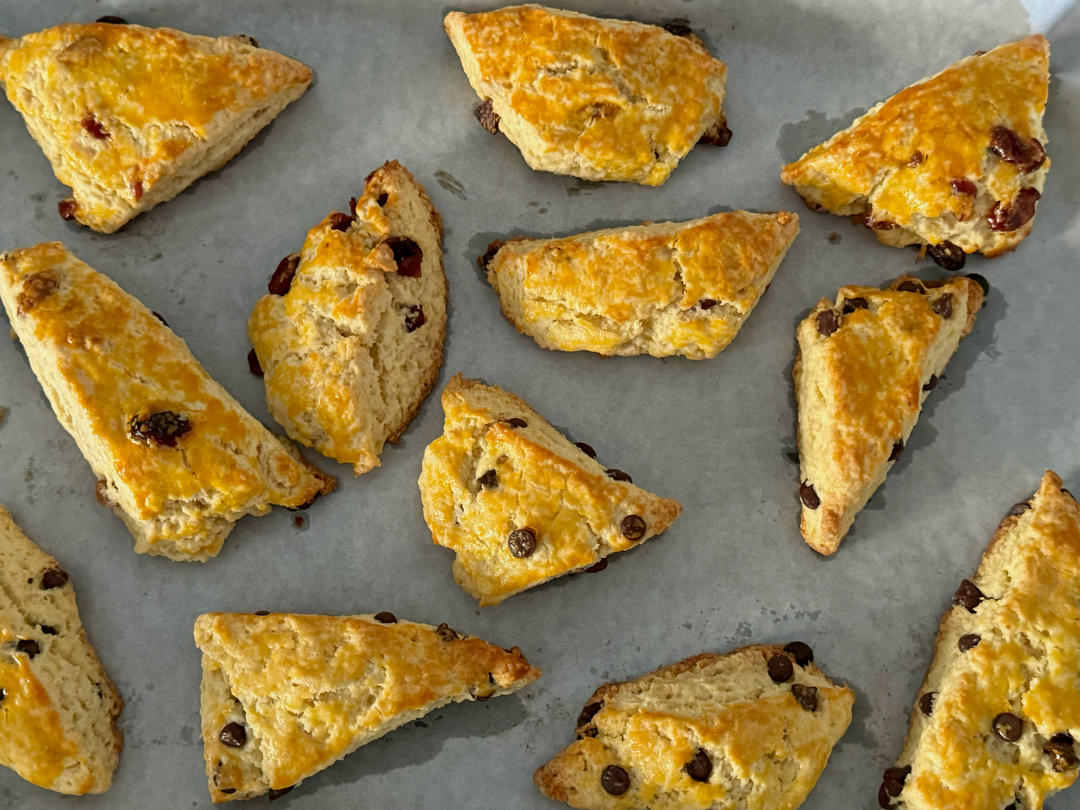 完美裂纹～百分百成功的超好吃奶香司康（禁止搬运）