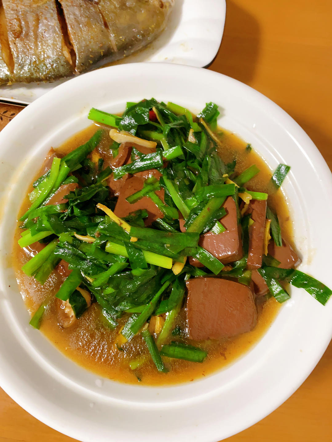 韭菜烧鸭血