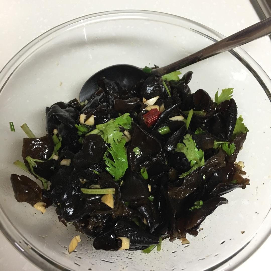凉拌黑木耳