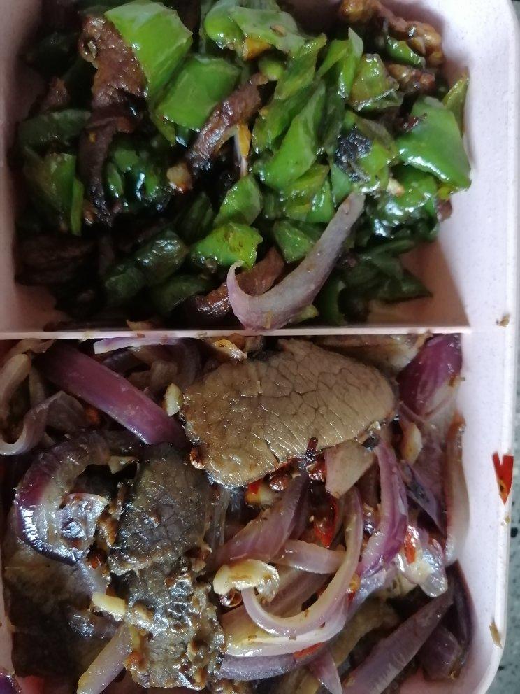 厨师长教你：“青椒肉丝”的正宗做法，色香味俱全
