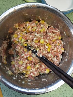 荸荠玉米鲜肉生煎的做法 步骤21