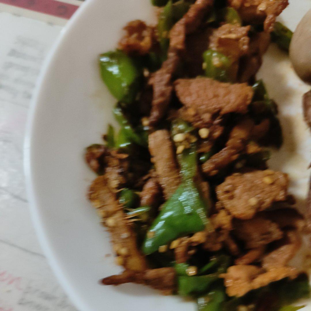 超下饭 ！小炒肉（辣椒炒肉）