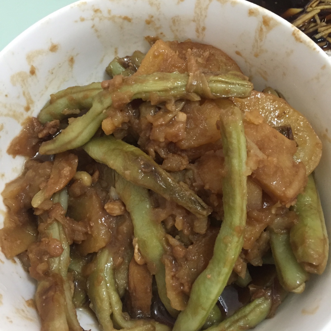 土豆炖豆角