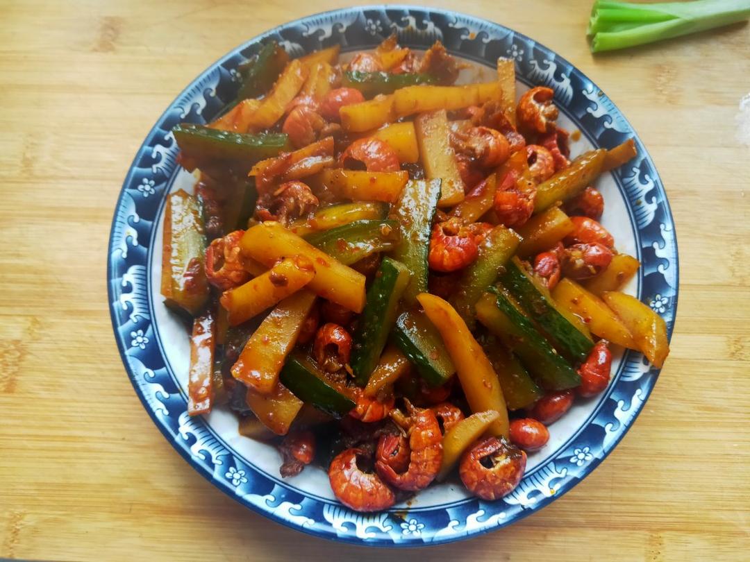 冷冻小龙虾尾怎样做好吃？教你这个做法！