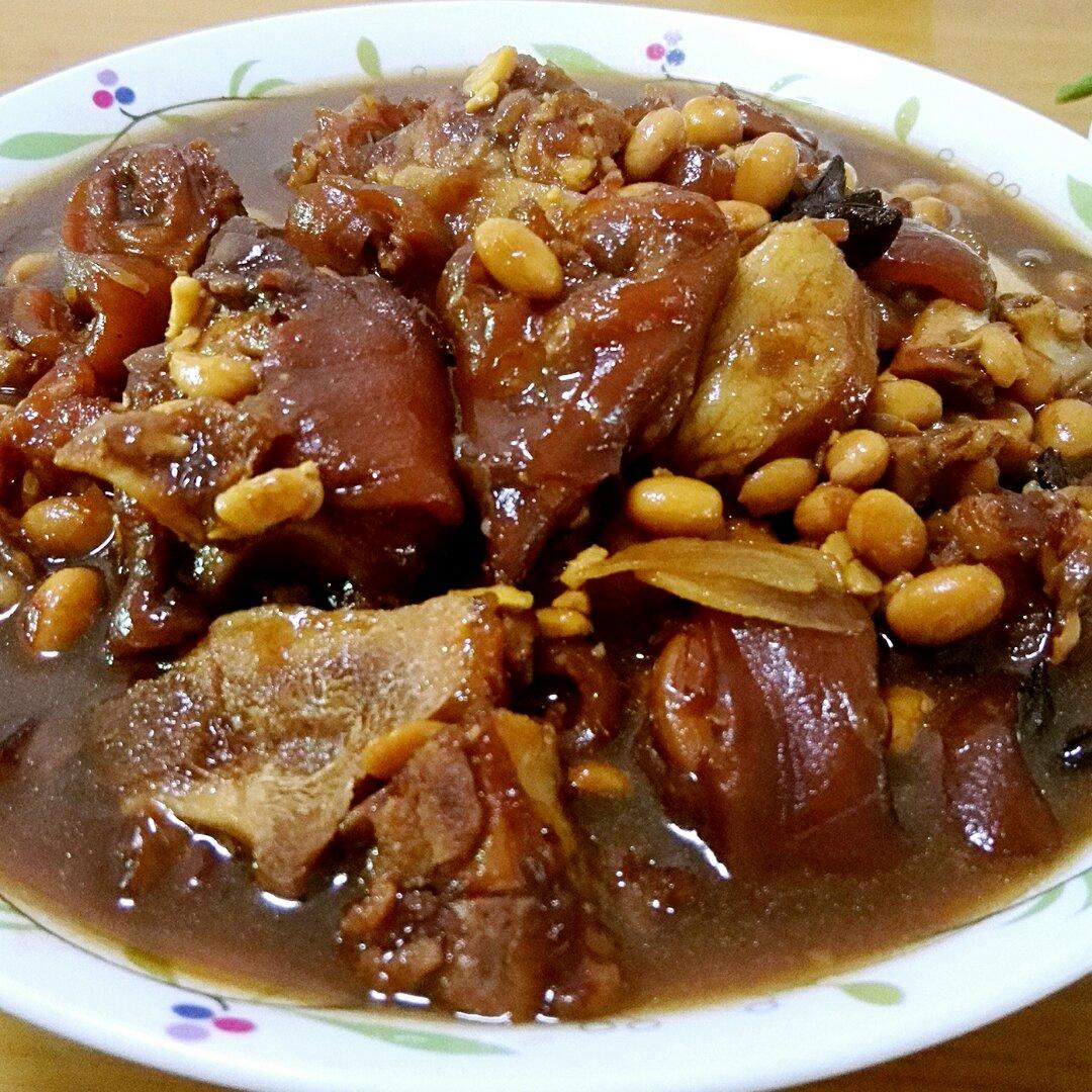 黄豆焖猪蹄（高压锅）