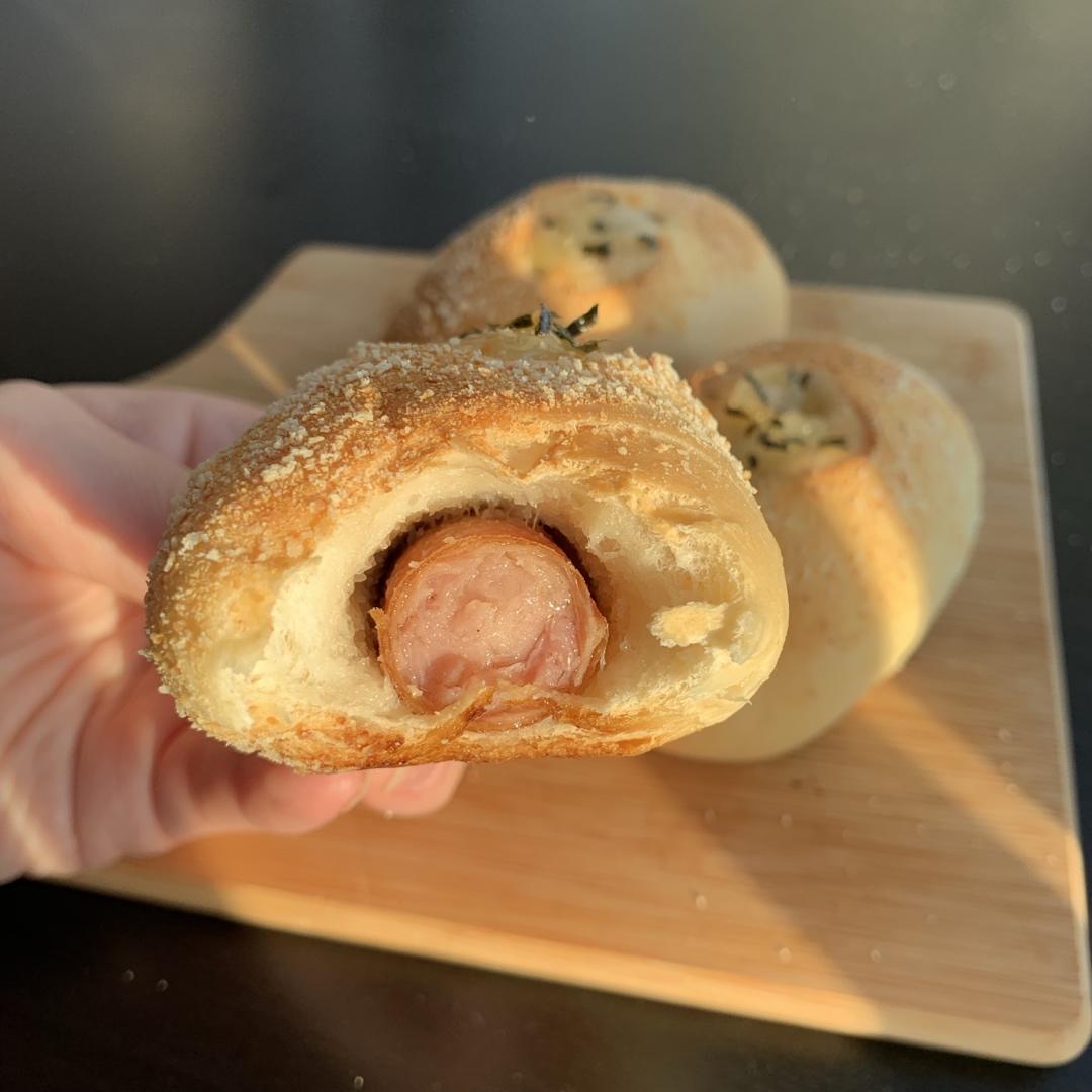 可爱哒小胖砸‼️葱香芝士火腿面包🥯