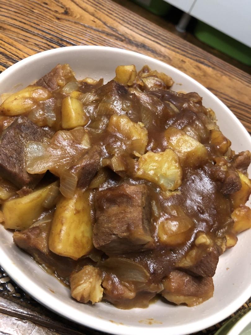 日式牛肉咖喱饭