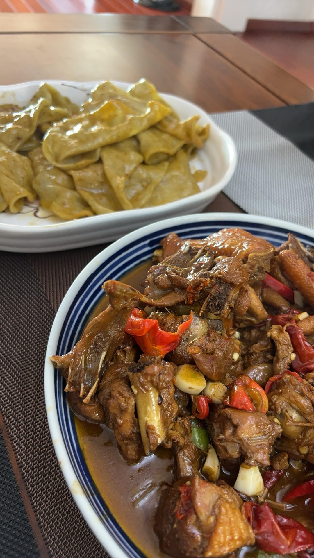 羊肉焖饼子