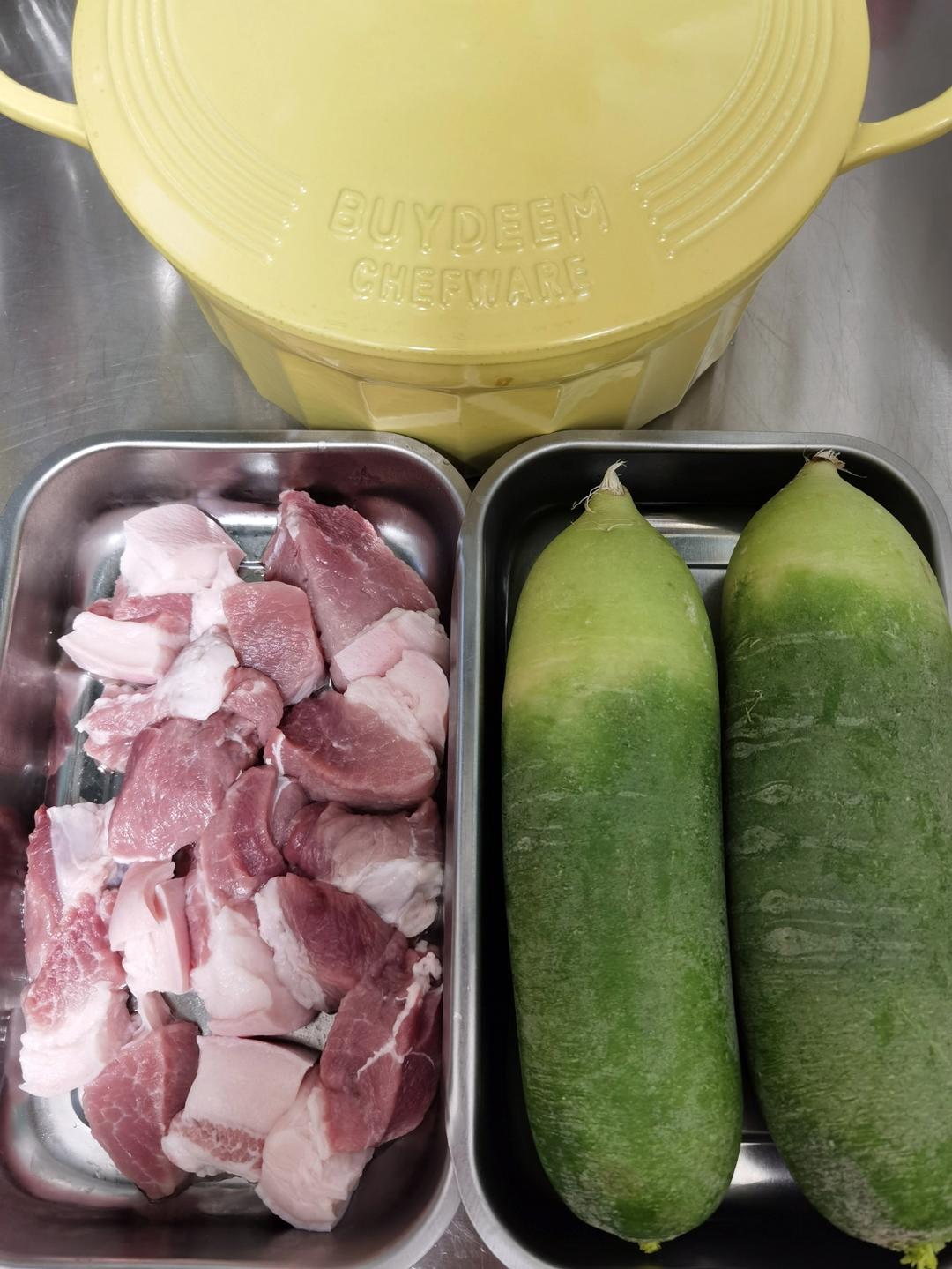 萝卜牛腩汤【11月北鼎珐琅锅食谱】