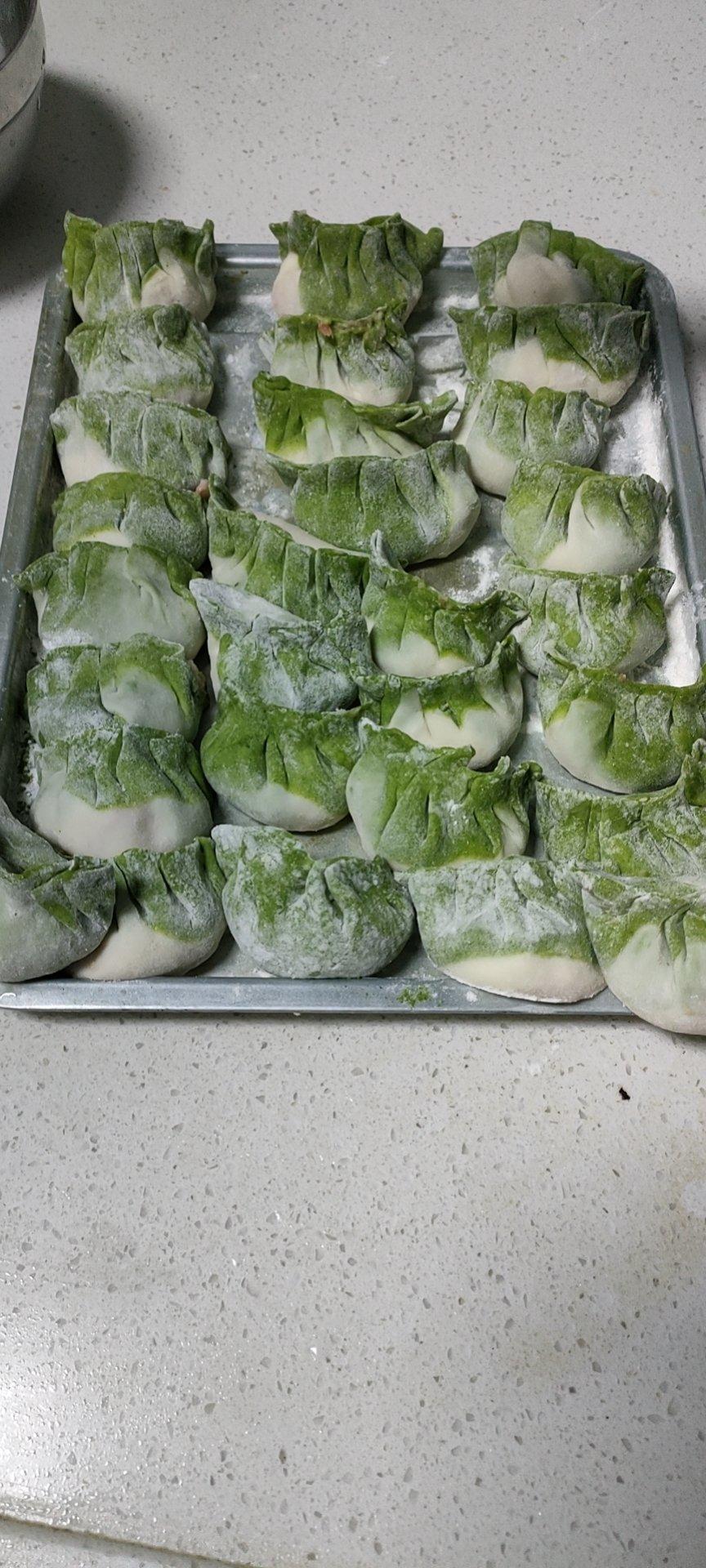 你家的芹菜叶还扔吗？（做法二：包饺子）