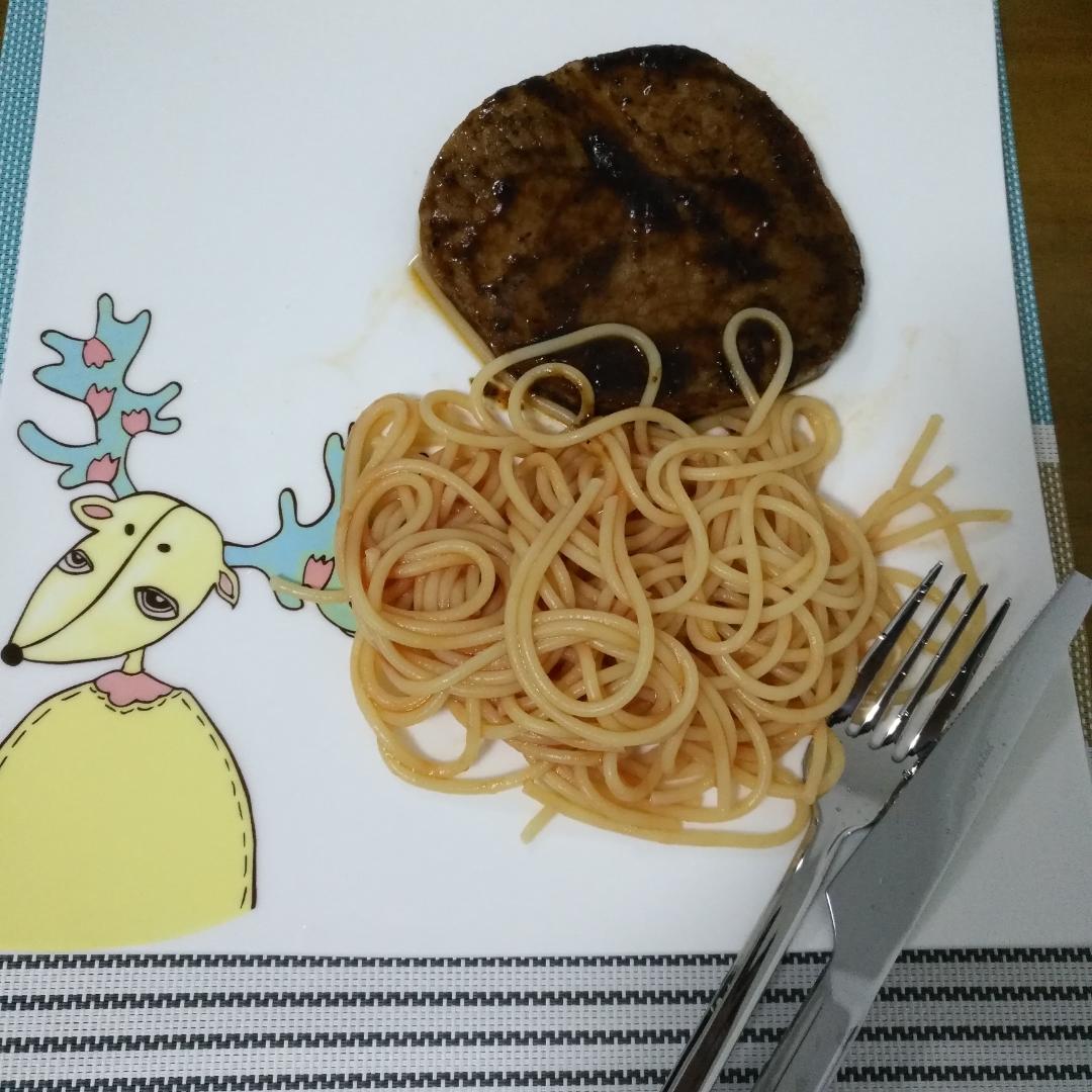 黑椒牛排（配土豆/鸡蛋，意面/蔬菜）