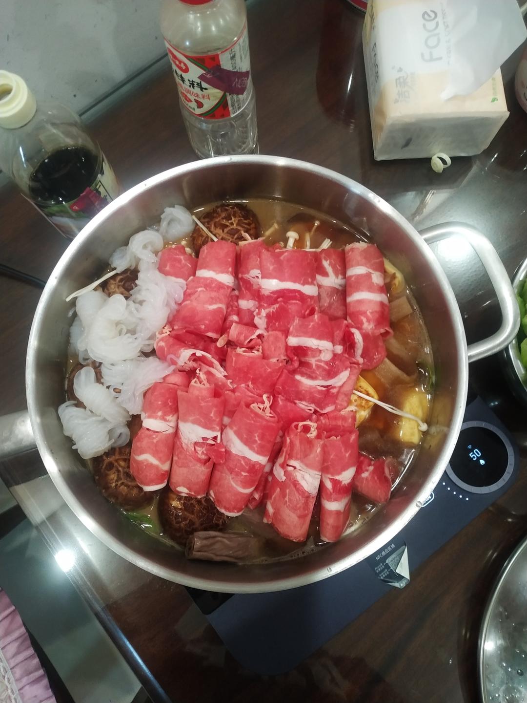 寿喜烧（日式牛肉锅）