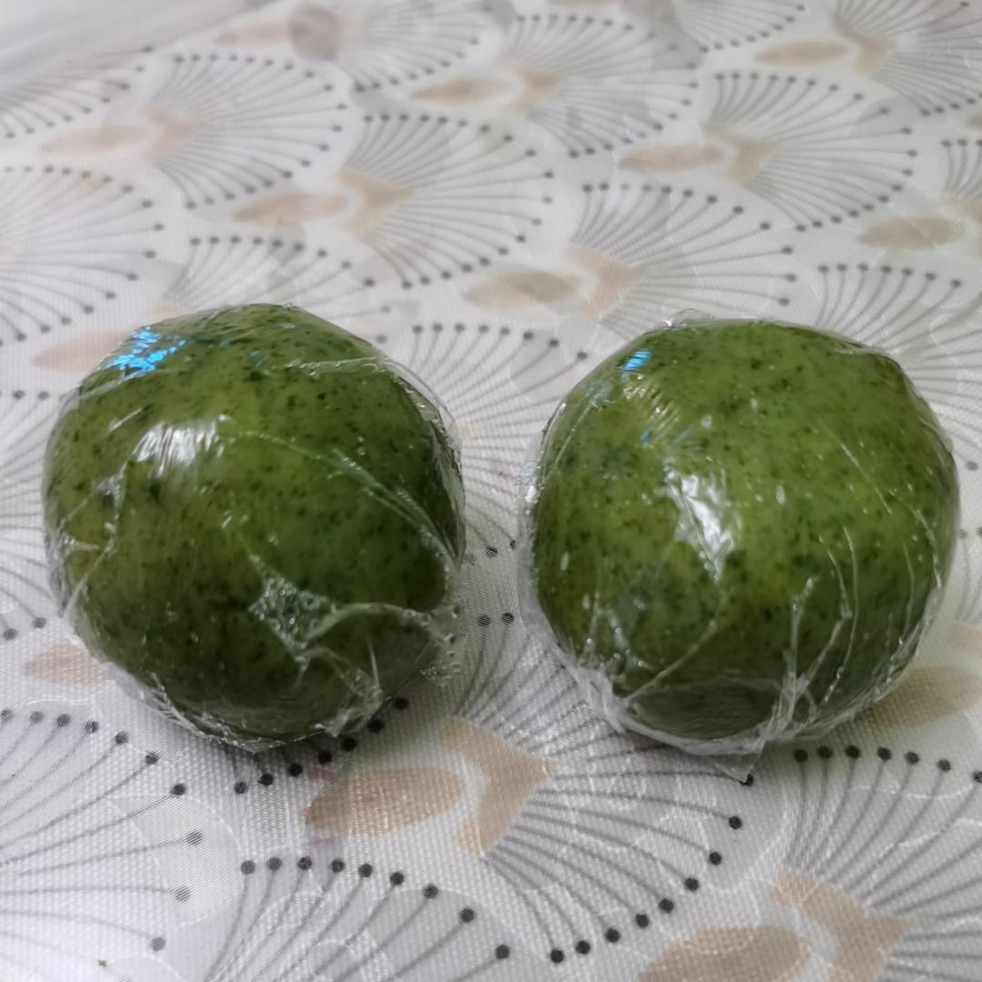 清明必吃的艾草青团
