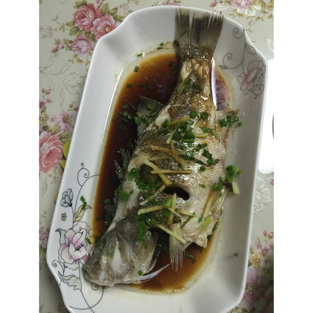 清蒸鲈鱼