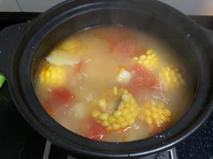 番茄玉米土豆排骨汤的做法 步骤7