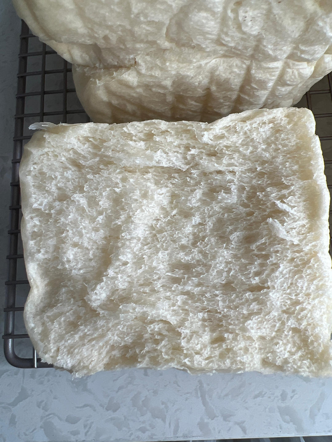 6%含糖量基础白吐司，怎么做都好吃。