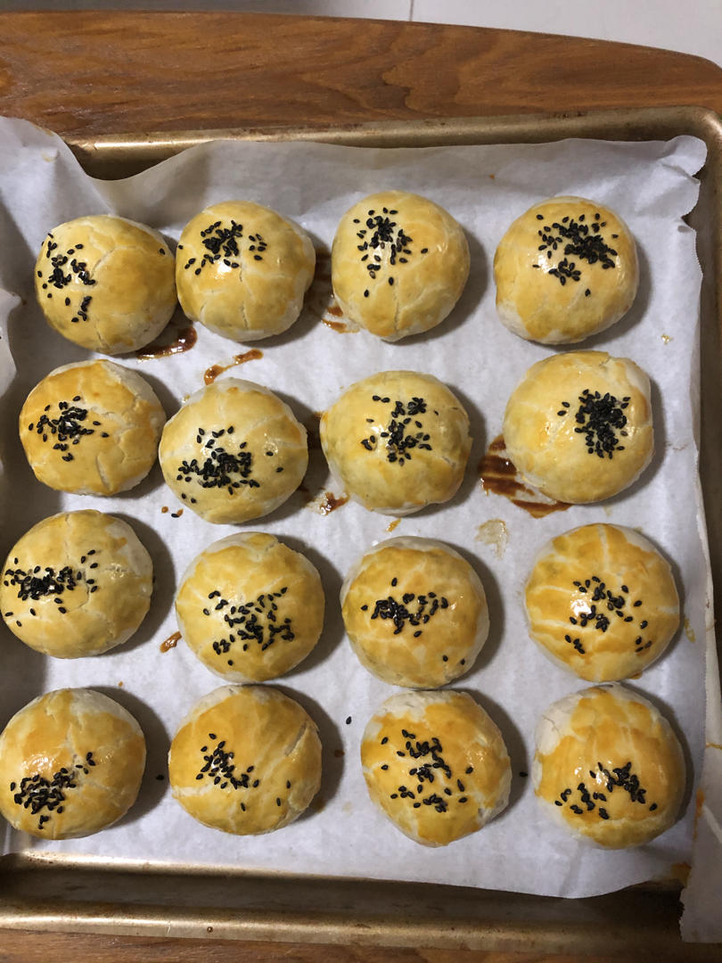 超简单 免揉 酥掉渣的蛋黄酥(超详细附全程视频)不破酥『万能酥皮』