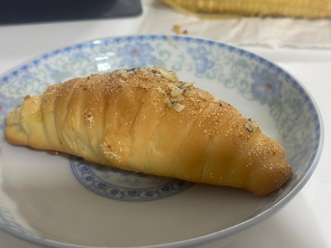 蒜香芝士海盐卷｜盐面包｜盐可颂