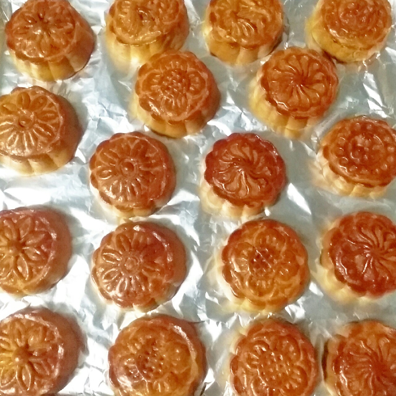 广式月饼——蛋黄莲蓉月饼