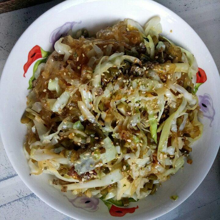 卷心菜炒粉丝 Glass noodles with Cabbage