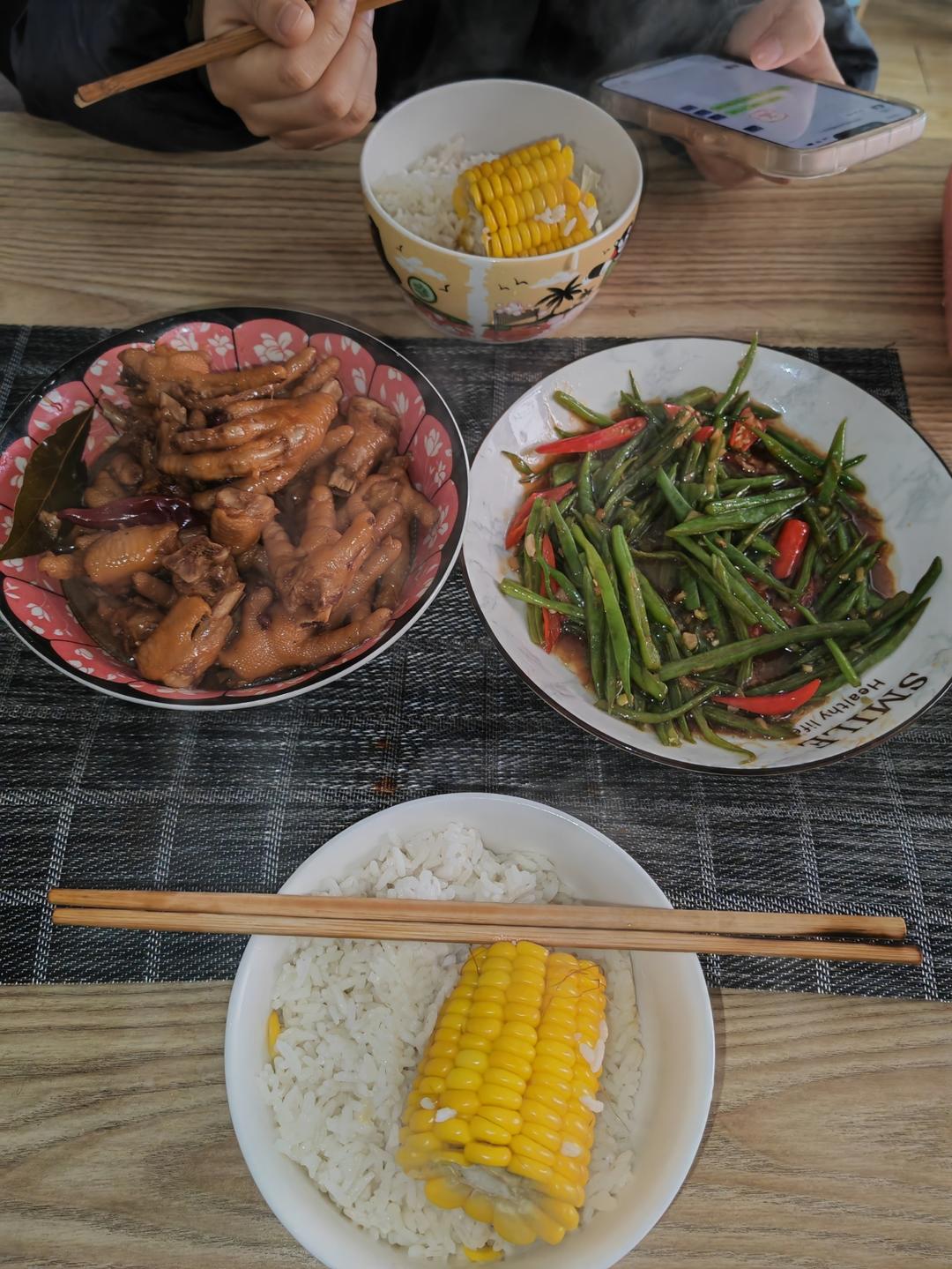 秘制红烧鸡爪