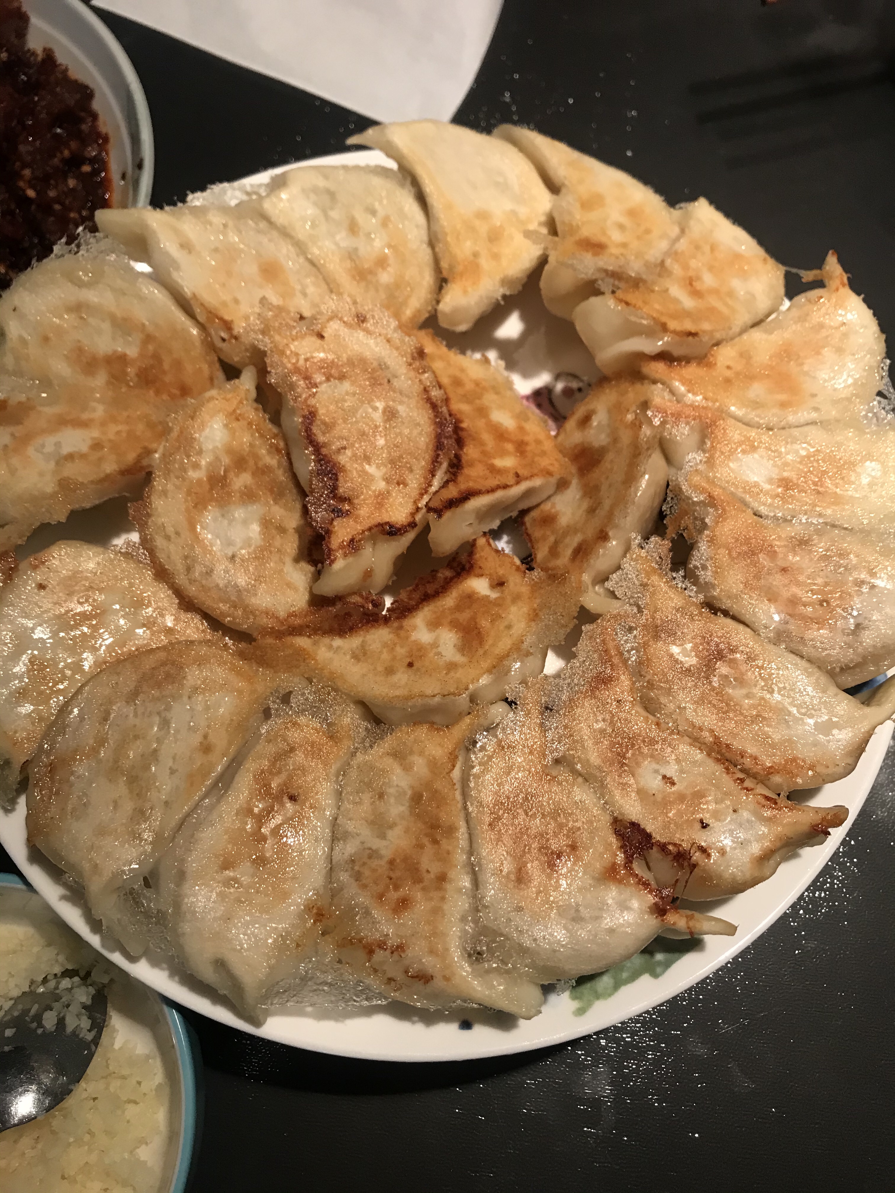 松茸饺子（松茸锅贴）的做法