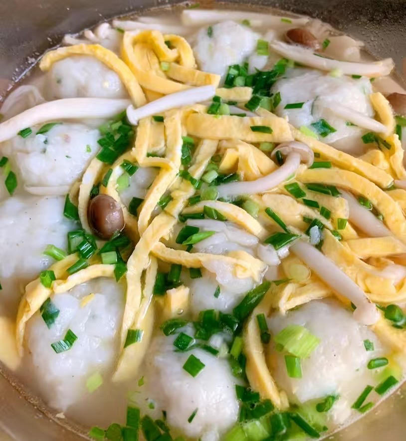 胖墩墩r做的不长肉又鲜美的菌菇鱼丸汤