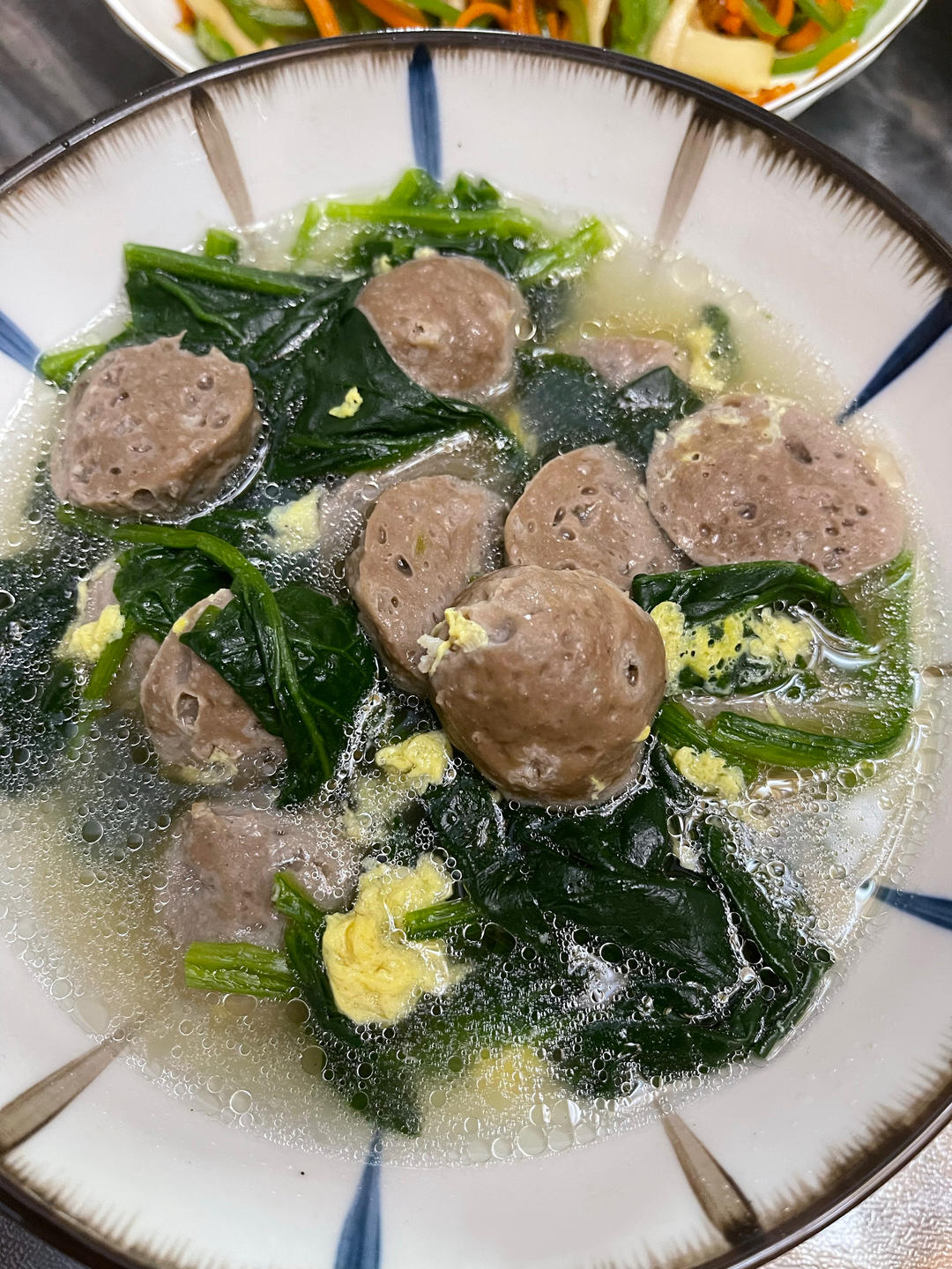 菠菜牛丸蛋花汤