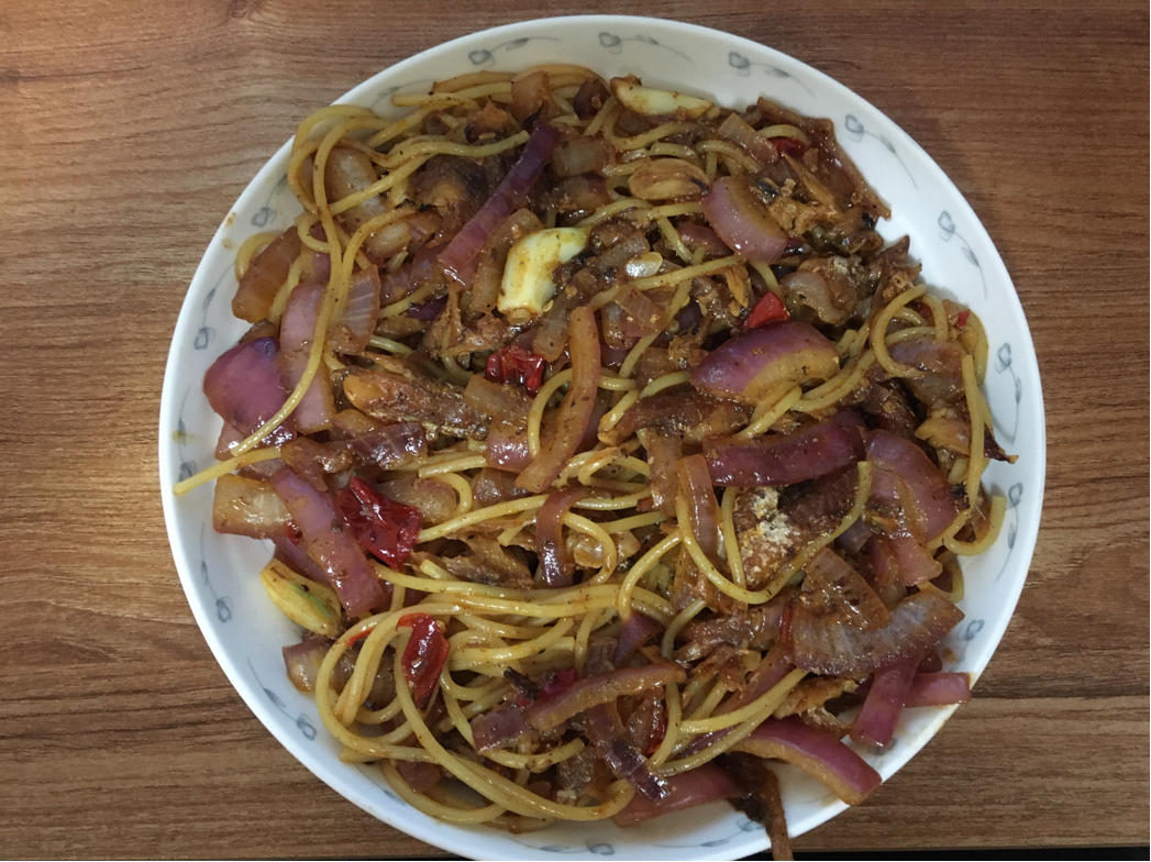 【终极烹饪课程】番茄凤尾鱼辣味意面