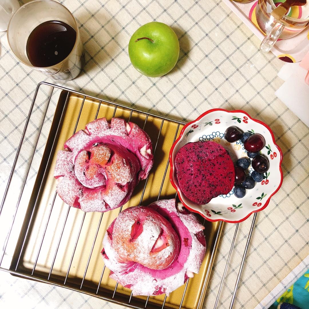 火龙果乳酪软欧