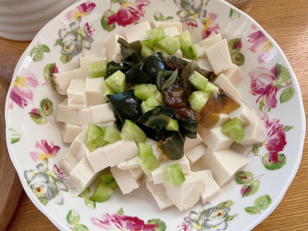 皮蛋豆腐