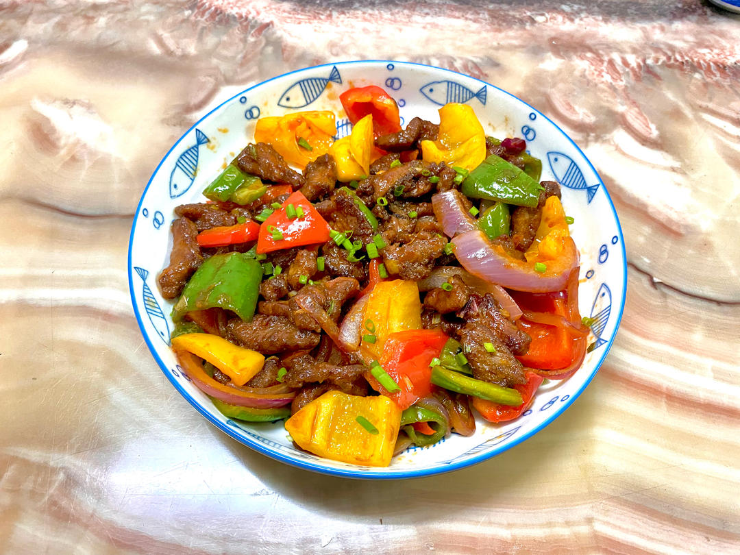 酸酸甜甜的咕噜肉颜色搭配特别治愈