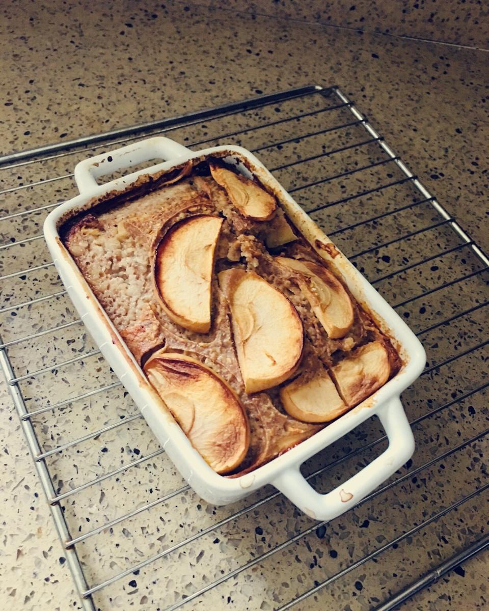 早餐苹果燕麦布丁丨健康·三餐