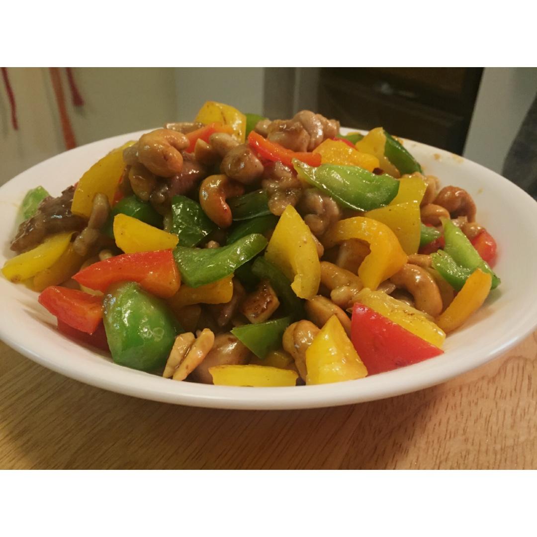 彩椒腰果鸡丁